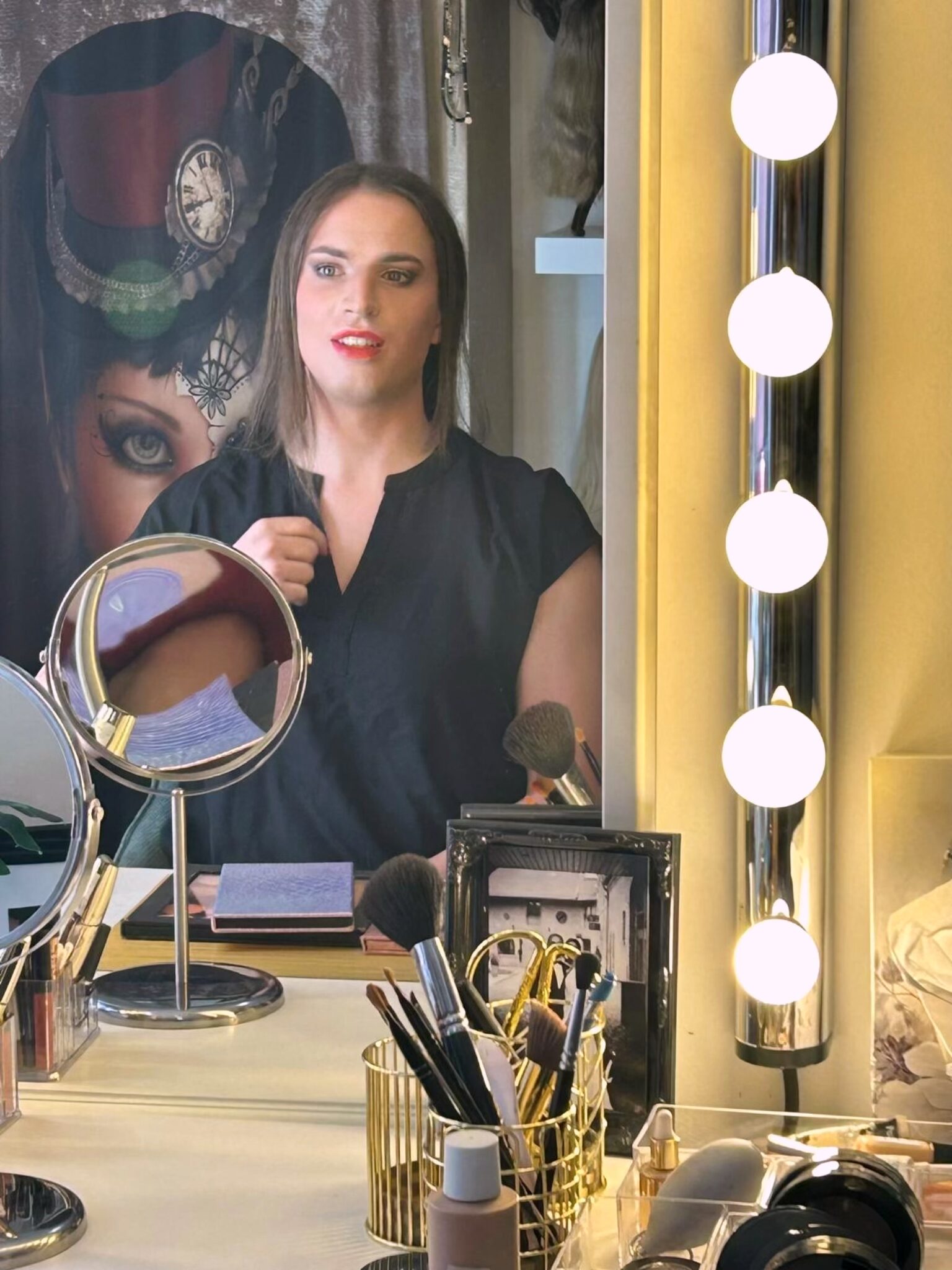 Maquillage féminisation (transition / drag)